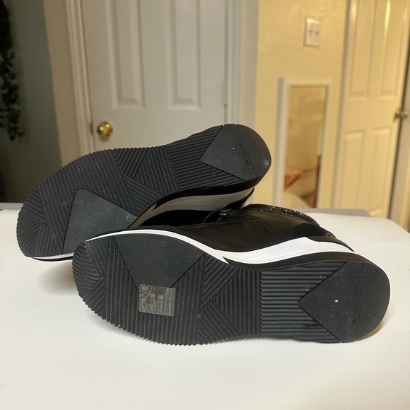 Michael Kors high top sneaker sz 8.5 - Picture 5 of 8